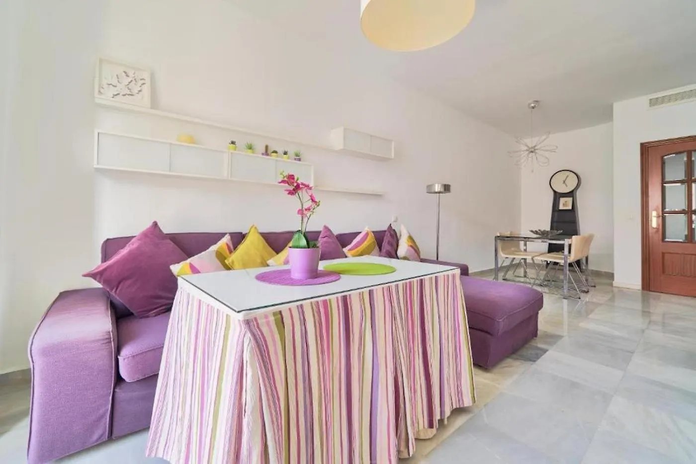 Apartamento Amplio Centro De Malaga contacts